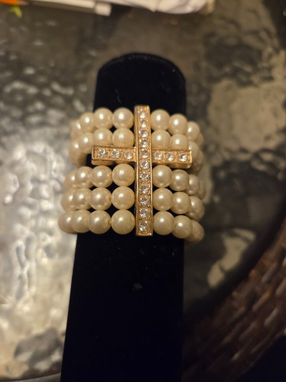 Pearl bracelet